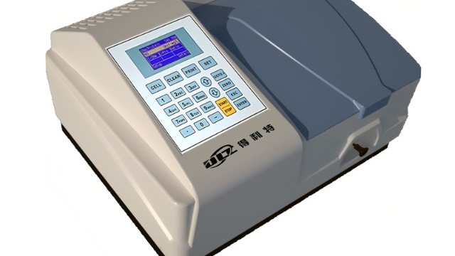 如何清洁和维护可见分光光度计？