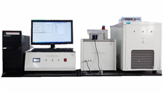 如何正确操作发动机油边界泵送温度测定仪？